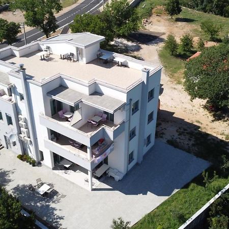 Apartment Anica Kuk Starigrad Paklenica Exterior photo