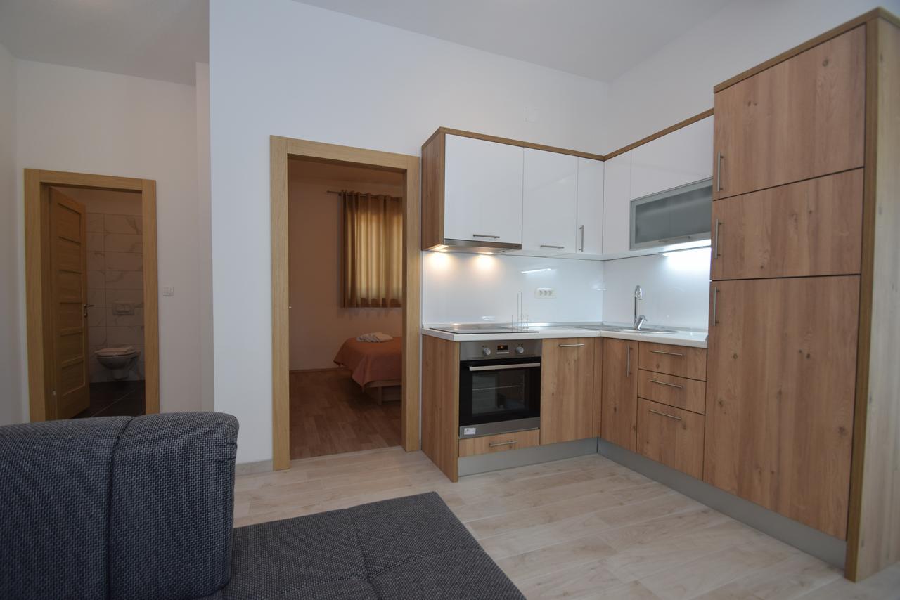 Apartment Anica Kuk Starigrad Paklenica Exterior photo