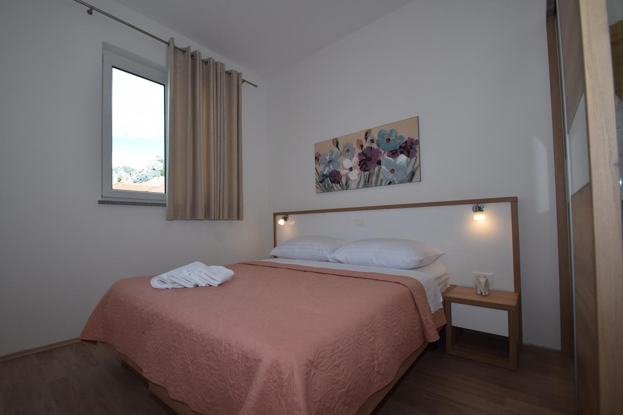 Apartment Anica Kuk Starigrad Paklenica Exterior photo