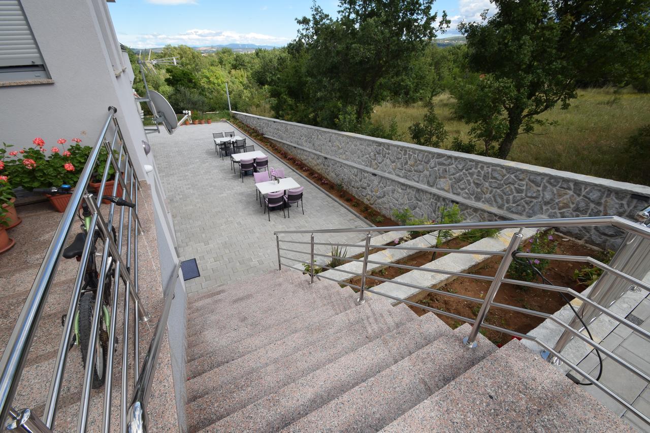 Apartment Anica Kuk Starigrad Paklenica Exterior photo