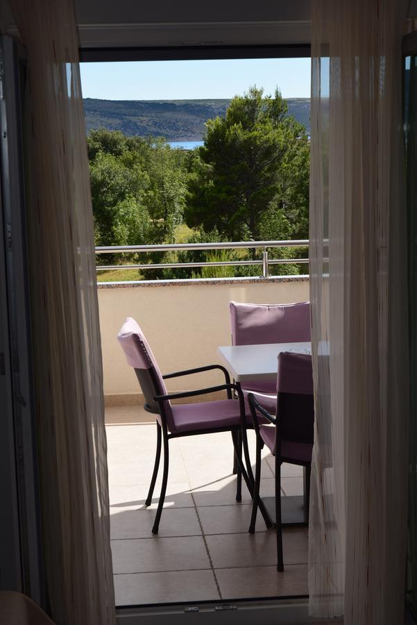 Apartment Anica Kuk Starigrad Paklenica Exterior photo