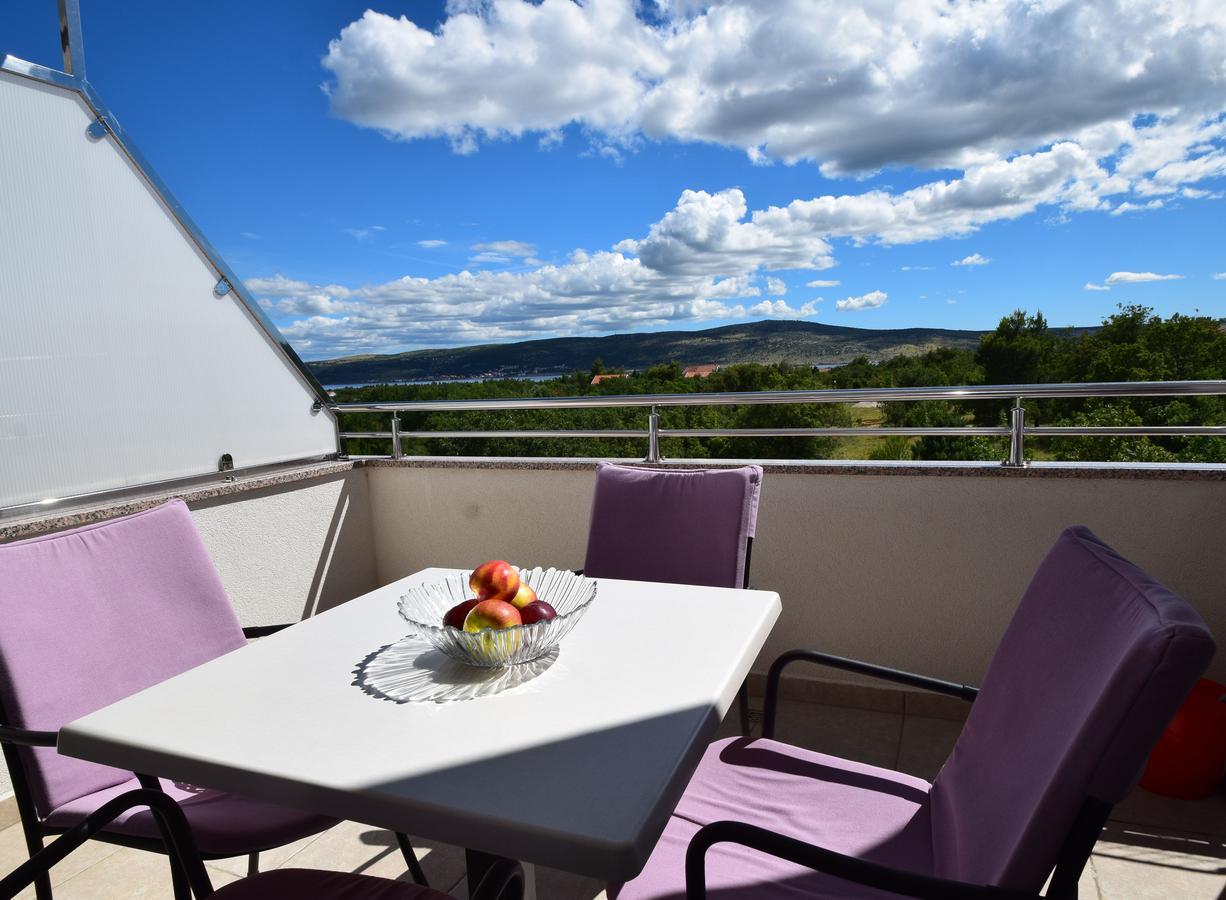 Apartment Anica Kuk Starigrad Paklenica Exterior photo