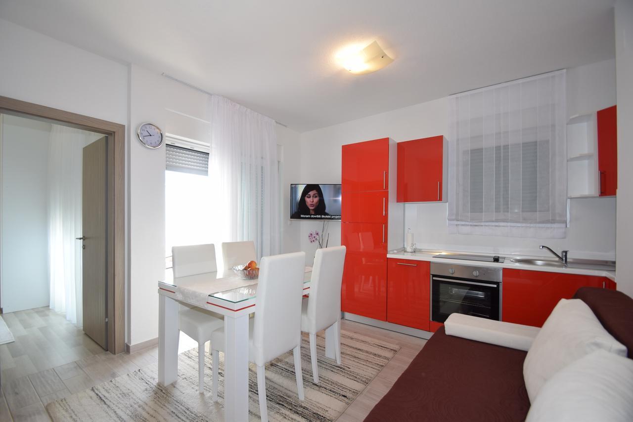 Apartment Anica Kuk Starigrad Paklenica Exterior photo