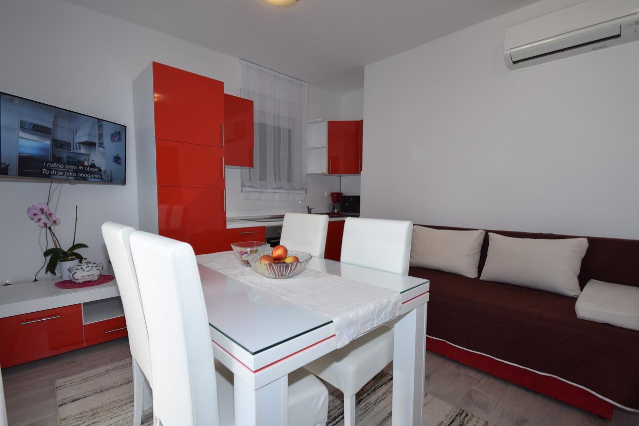 Apartment Anica Kuk Starigrad Paklenica Exterior photo