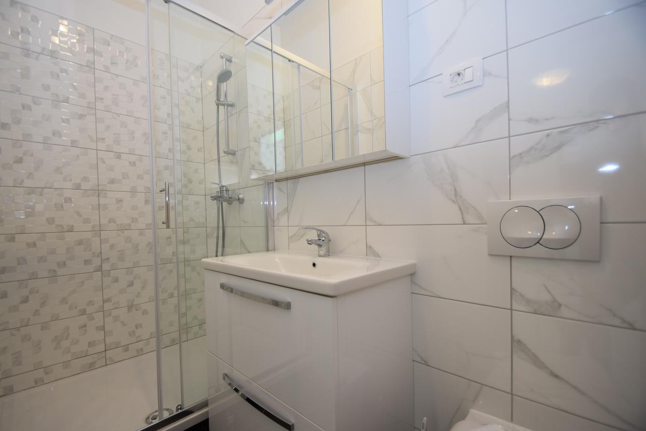 Apartment Anica Kuk Starigrad Paklenica Exterior photo