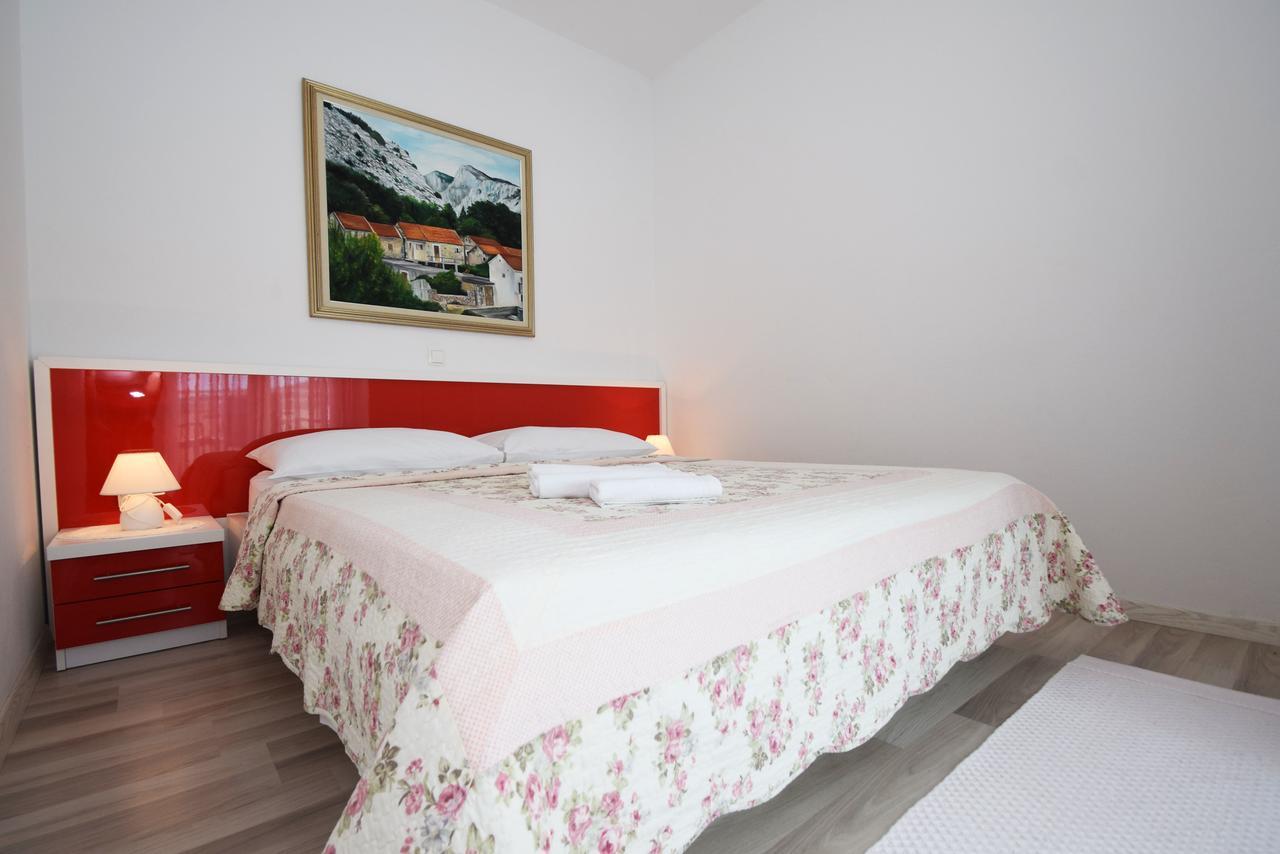 Apartment Anica Kuk Starigrad Paklenica Exterior photo